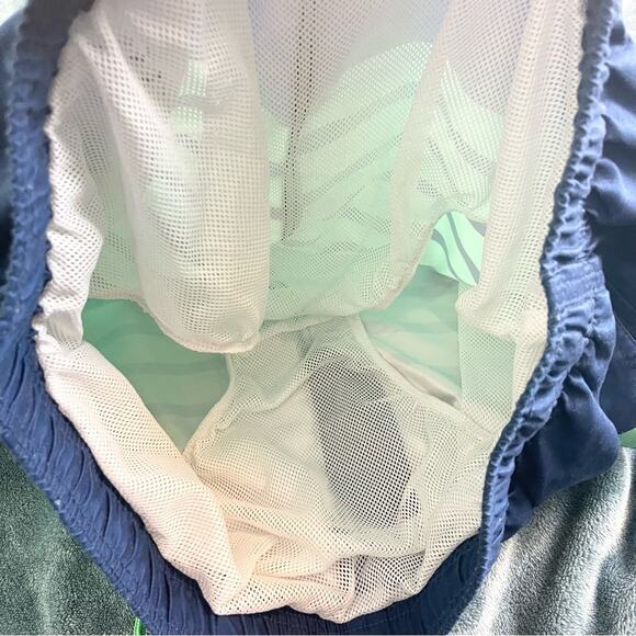 Southern Tide Swim Trunks men's size XL Navy Blue and Green - Picture 9 of 9